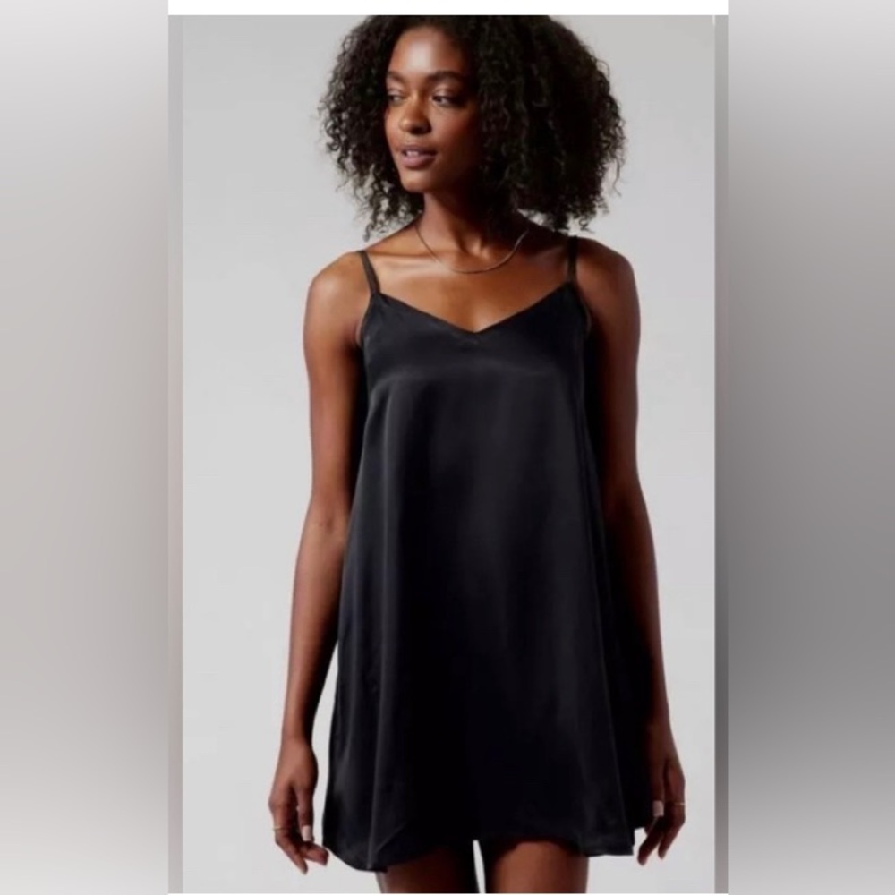 ATHLETA CALM COOL SLIP DRESS - Picture 4 of 9